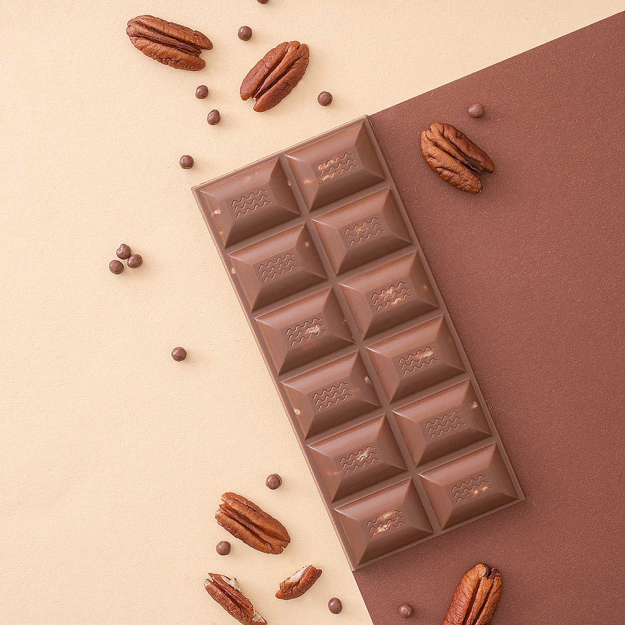 Шоколадная плитка «Молочный шоколад         »