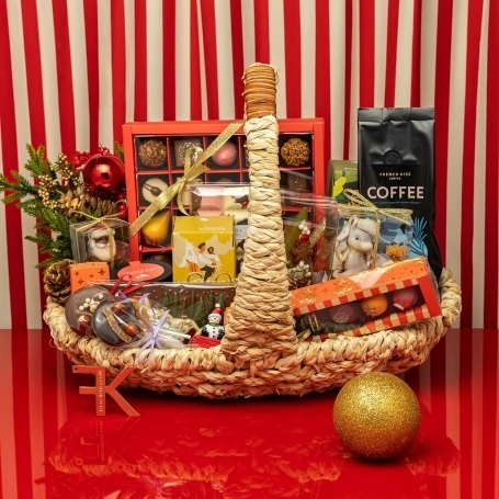 Подарочная корзина «Новогодние радости                                                                                  »