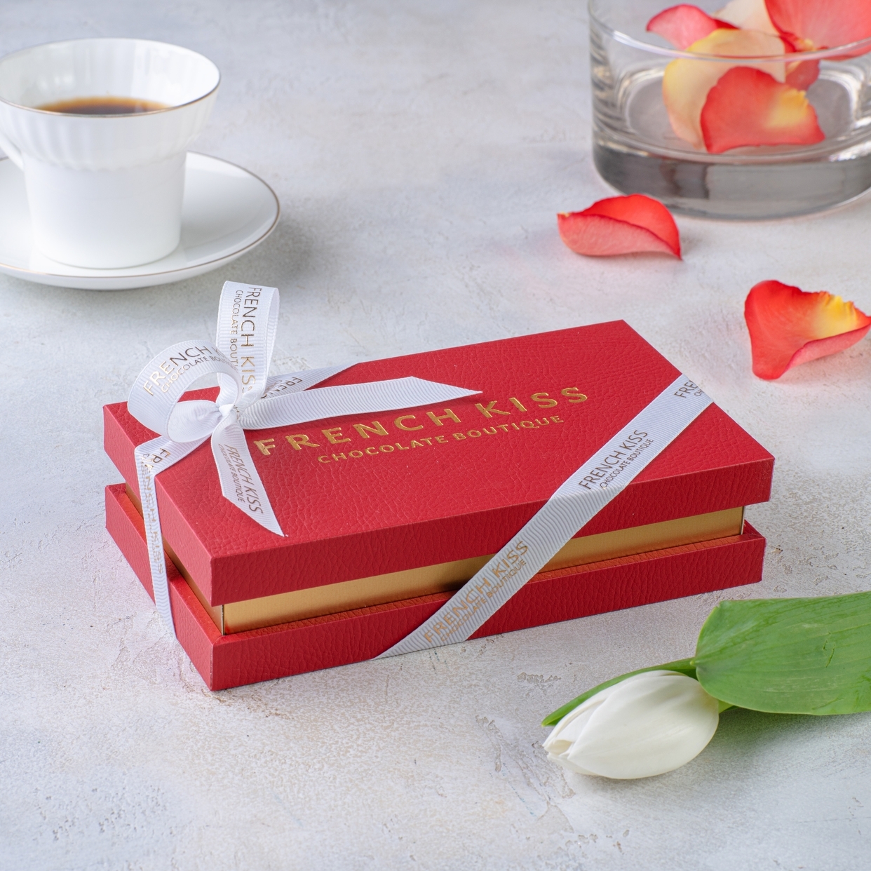 Подарочная упаковка «Коробка под кожу на 8 конфет (красная)          »