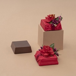 Декоративная конфета «Красная роза»